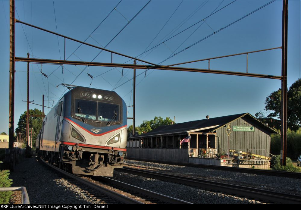 AMTK 665 on train 649